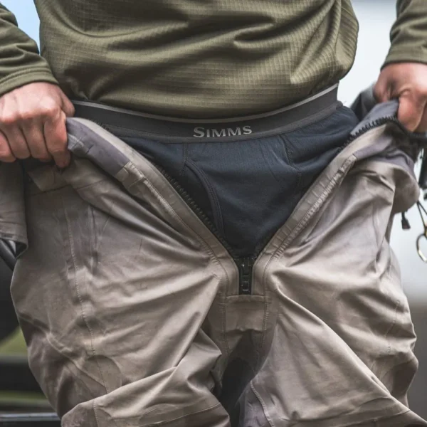 Simms Heavyweight Baselayer Bottoms - Black - Image 2